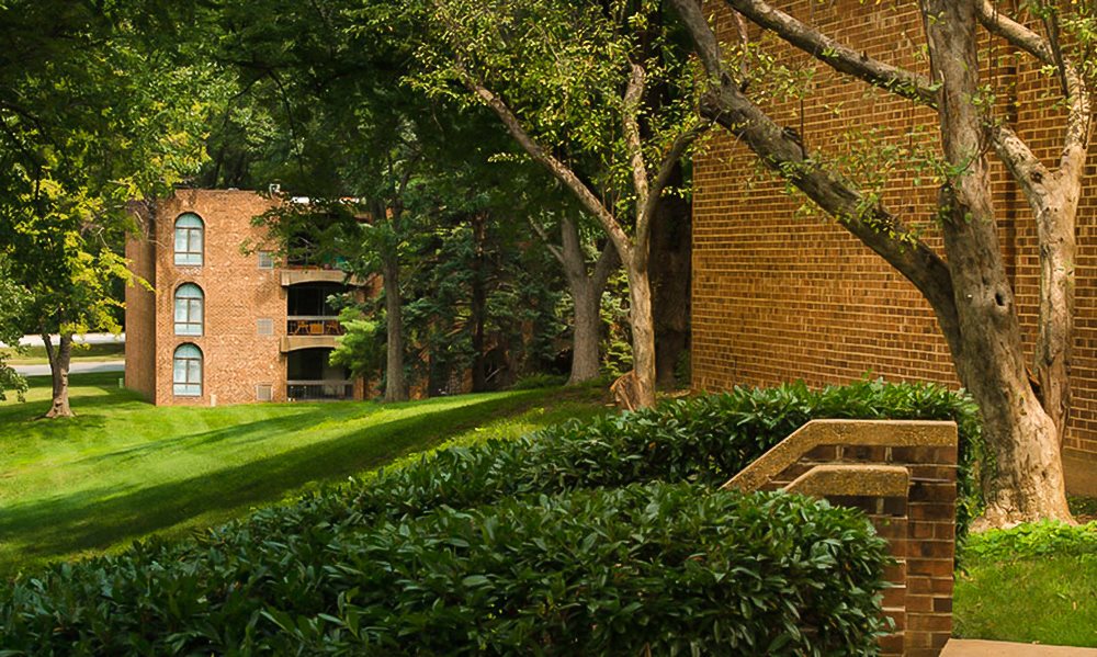 Photos and Video of The Commons of McLean in McLean, VA